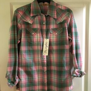 Wrangler’s Women’s Shirt